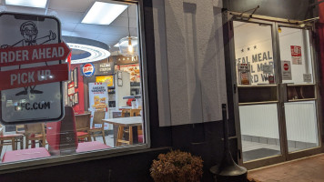 Saveurs Asiatiques outside