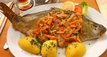 Grüne Linde food