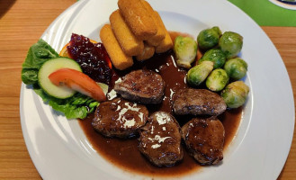 Grüne Linde food