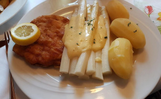Grüne Linde food