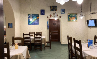 Simitland inside