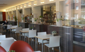 Momentum Café inside