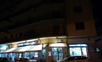 Curry-Palast outside