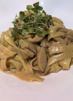 Grotto Brunoni food