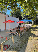 Dönerium outside