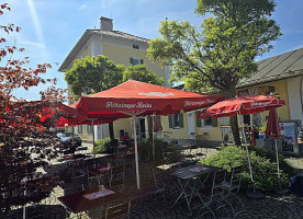 Bistro May Li outside