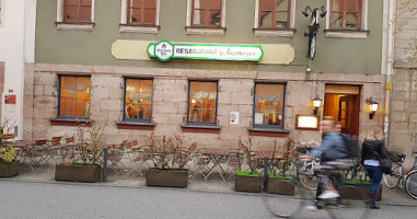 Schlotfeger outside