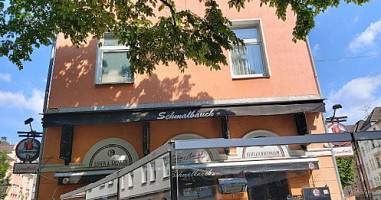 Schmalbauch outside
