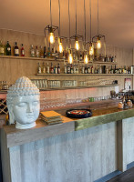 Makalu Kitchen inside