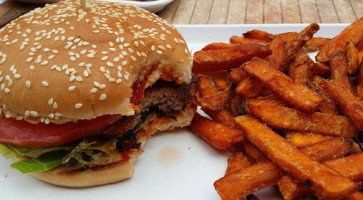 Altstadt Burger food