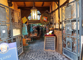 Landgasthof Carolus inside
