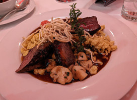 Zum Alten Wasserschlössl food