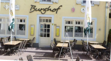 Zum Burghof outside