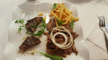 Syrtaki food