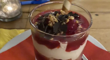 Le Golden Igel food