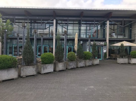 Restaurant Brunnen Am Theater outside