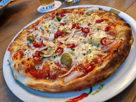 Cafe Bistro Caprici food