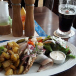 Fischhaus Alberthafen Comida