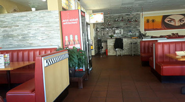 Pizza Kebab Dasen outside