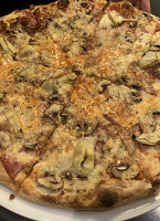 Pizzeria Roma food