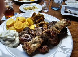 Taverna Folia food