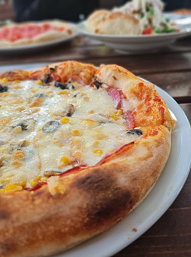 Pizza Napoli