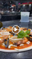 Pizza Napoli food