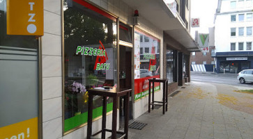 Pizzeria Nido outside