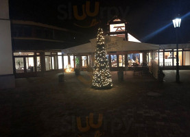 Sapori outside