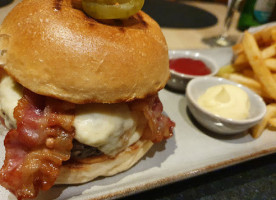 Prime Restaurant Bar food