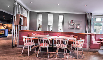 Bistro 19 inside
