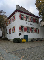 Zur Krim outside