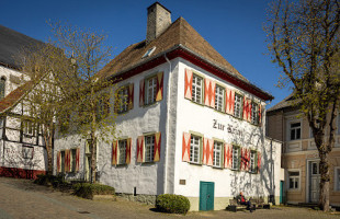 Zur Krim outside