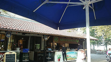 Mediterran Coburg Gbr outside