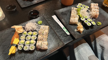 Sushi Miyabi food