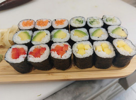Sushi Hub food