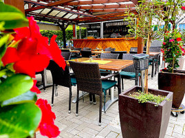 Taverna Vassili outside