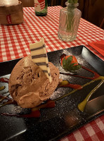 Schwarze Heidi food