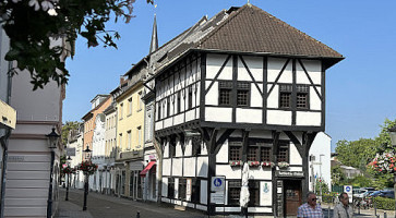 Gaststätte Suitbertusstuben outside