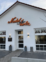 Nudelholz outside