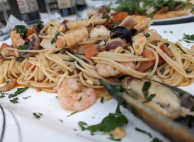 Pizzeria Trattoria Da Verona food