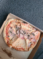 Panther Pizza food