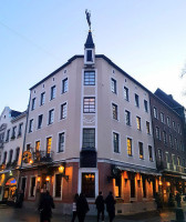 Uerige outside