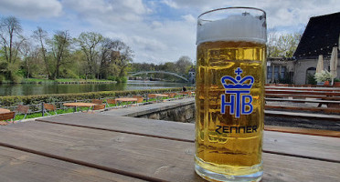Zenner Biergarten Und Weingarten drink