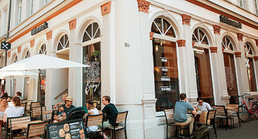 Frittenwerk outside