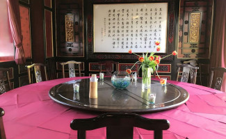 Xin Yu - Zhang Chun E inside