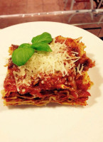 Mozzarella & Pomodoro  food