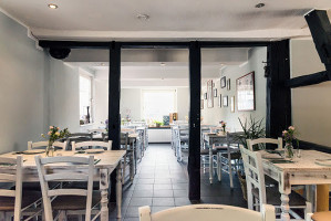 Mille Gusti inside
