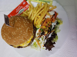 Cinebar food
