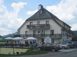 Gasthaus Löwen outside